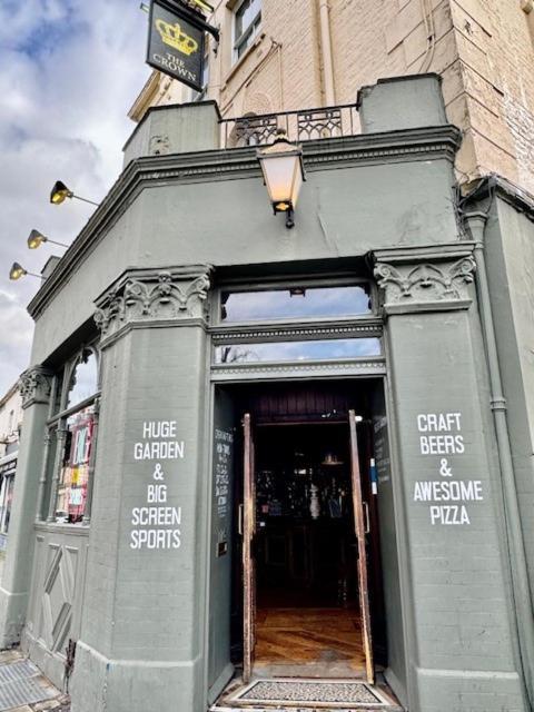 The Crown Rooms Londra Dış mekan fotoğraf