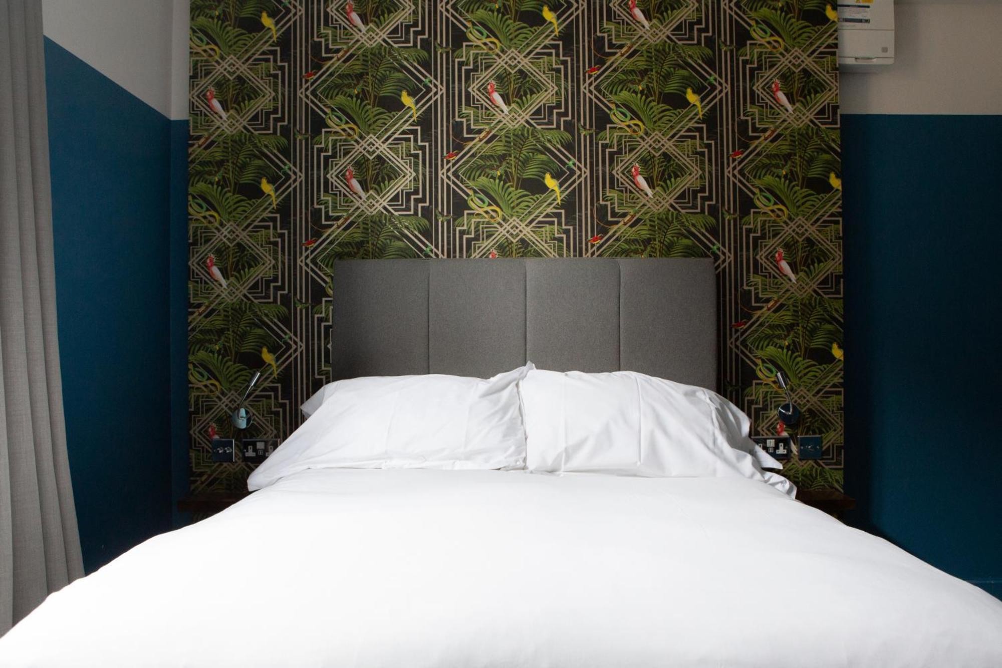 The Crown Rooms Londra Dış mekan fotoğraf